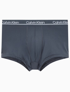 Buy 남성 CK 마이크로 플러스 로우 라이즈 트렁크 4PK in color Charcoal / Black / White / Black