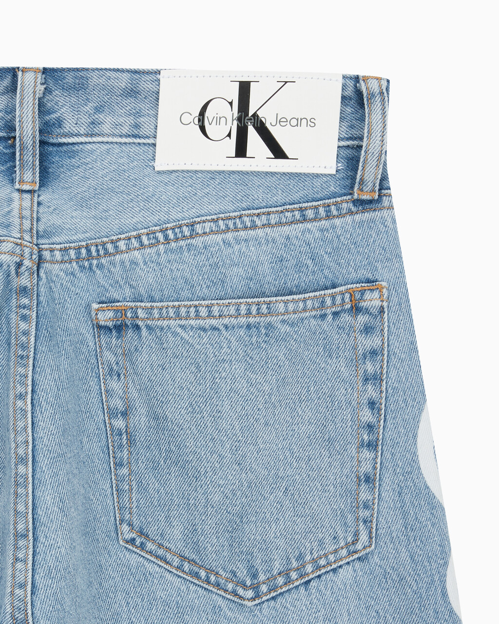 Buy 남성 90's 루즈핏 라이트블루 데님 in color 028A CHALKY BLU