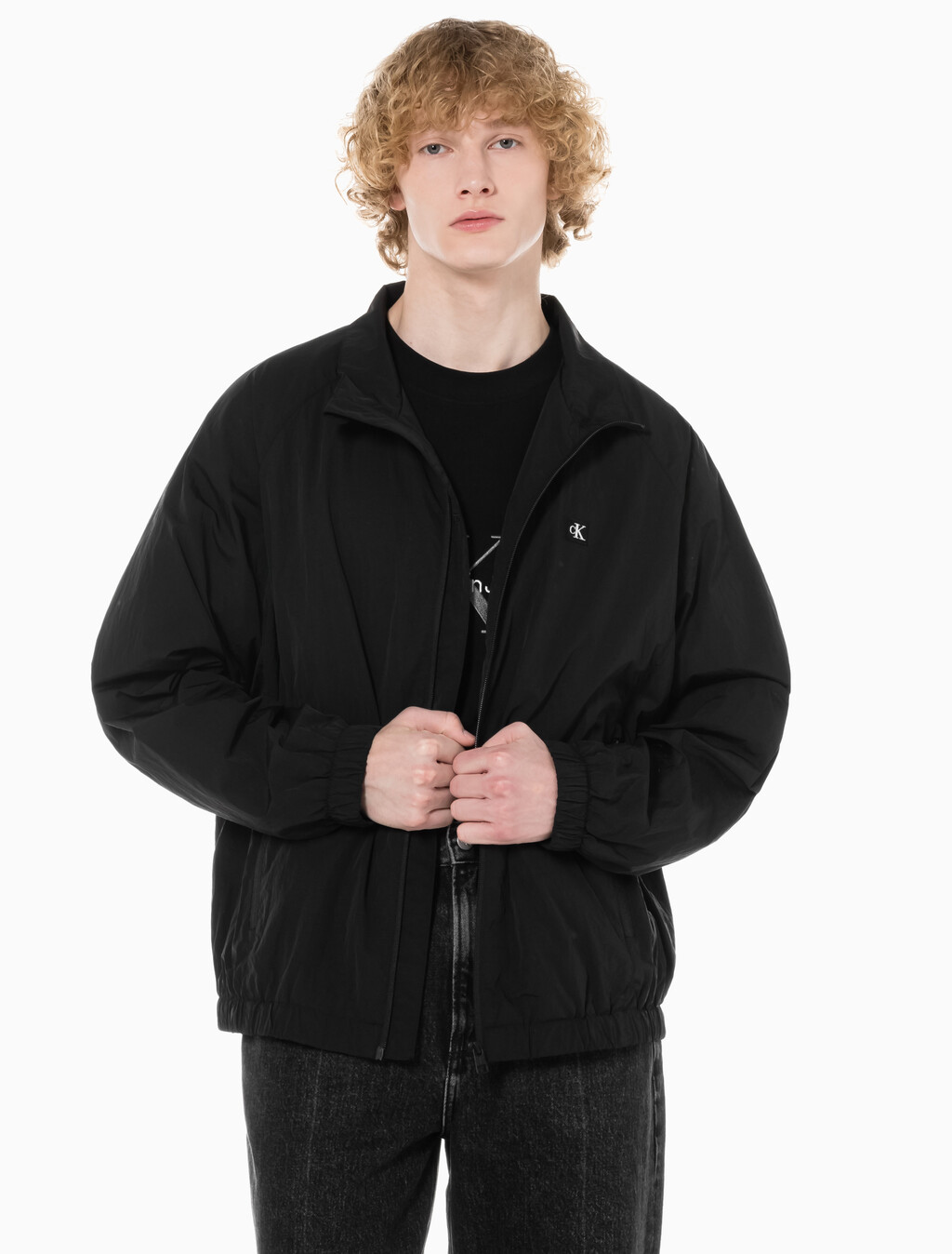 Buy 남성 에센셜 스텐드 넥 자켓 in color CK BLACK