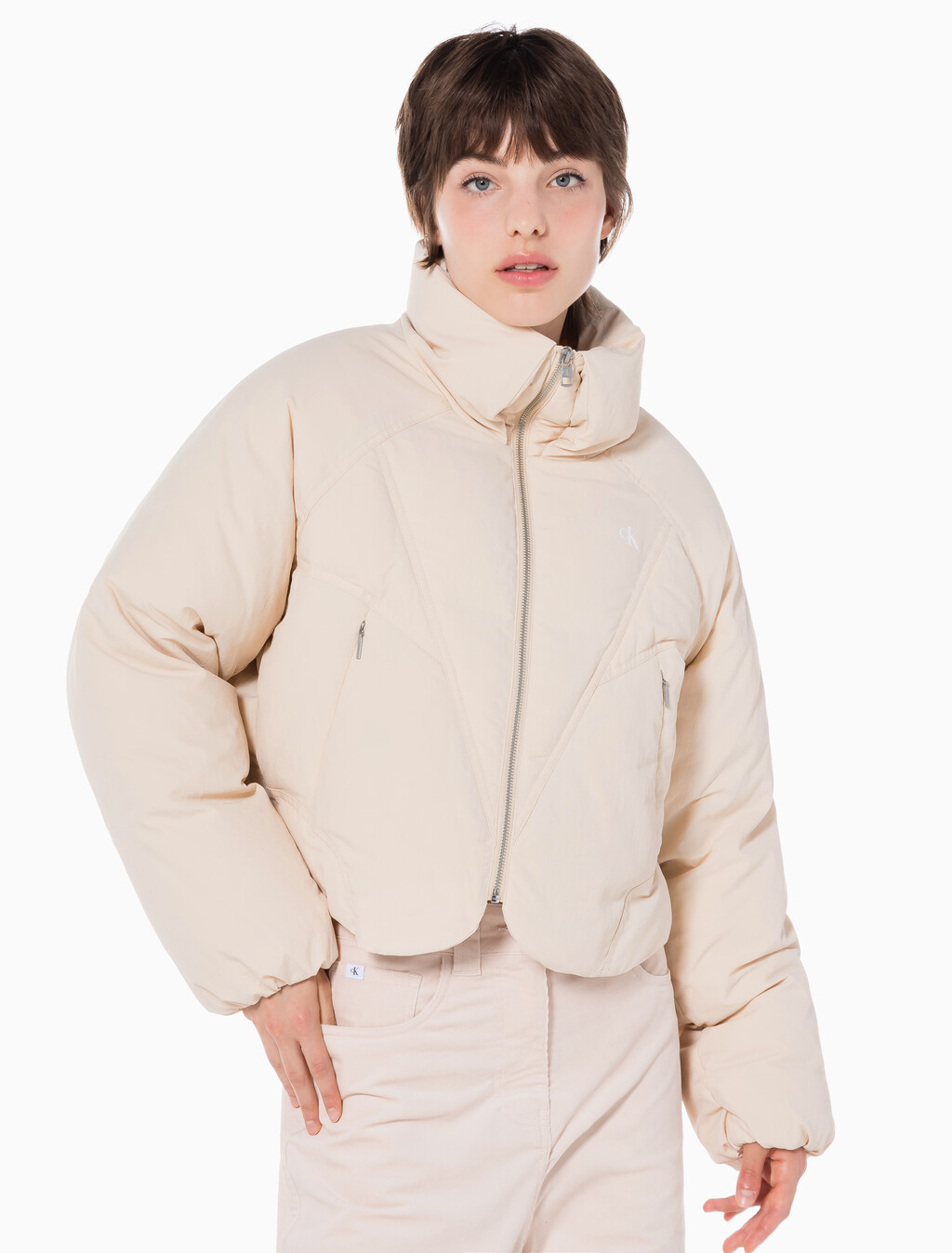 Buy 여성 패커블 울트라 라이트 다운 in color PINK BEIGE