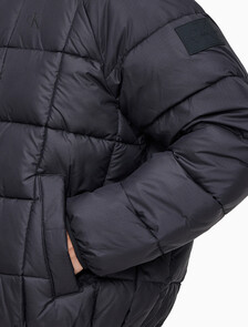 Buy 남성 프리미엄 라인 에센셜 패디드 오버셔츠 in color CK BLACK