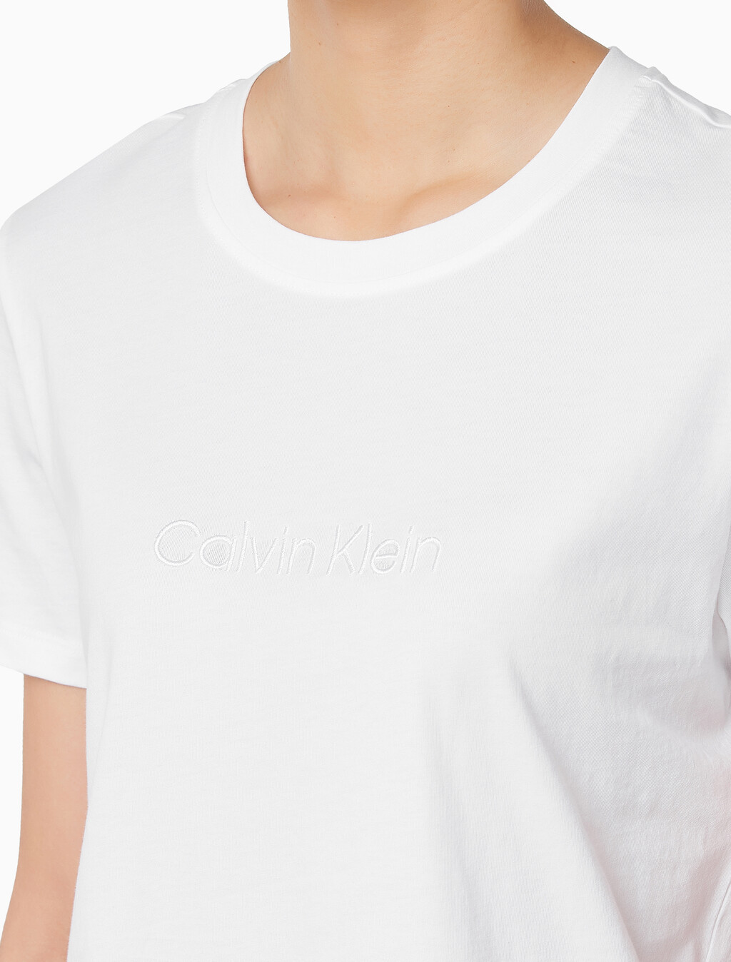 Buy 여성 100% 코튼 슬립웨어 클래식 티셔츠 in color WHITE