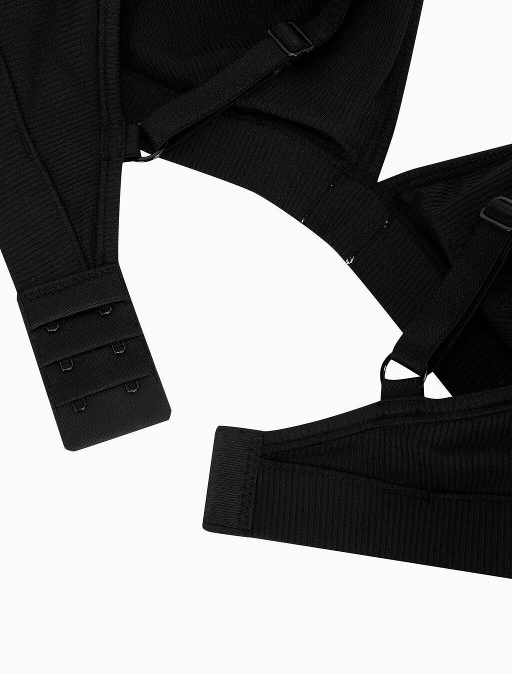 Buy 여성 마이크로 립 트라이앵글 in color BLACK