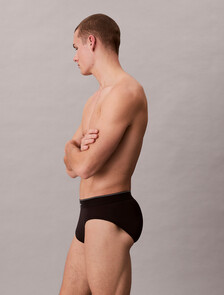 Buy 남성 CK 그래픽 마이크로 힙브리프 in color BLACK