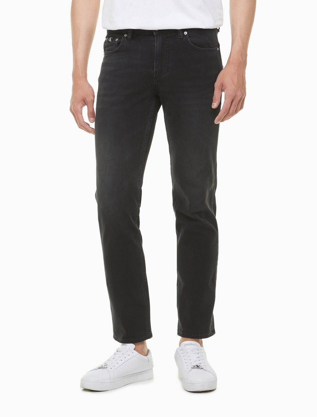 Buy 남성 바디핏 스트레치 블랙 데님 in color WASHED BLACK LOGO LACE