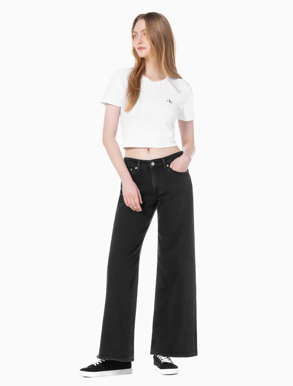Buy 여성 로우라이즈 배기핏 블랙 데님 in color WASHED BLACK LOGO LACE