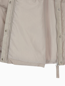 Buy 여성 숏랭스 스탠드 카라 푸퍼 다운 재킷 in color BROWN