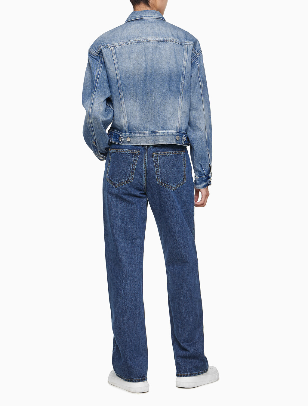 Buy 여성 코튼 셀비지 90's 트러커 자켓 in color BLUE