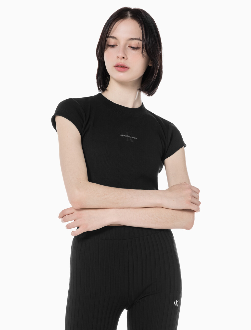 Buy 여성 모노그램 베이비 티셔츠  in color CK BLACK