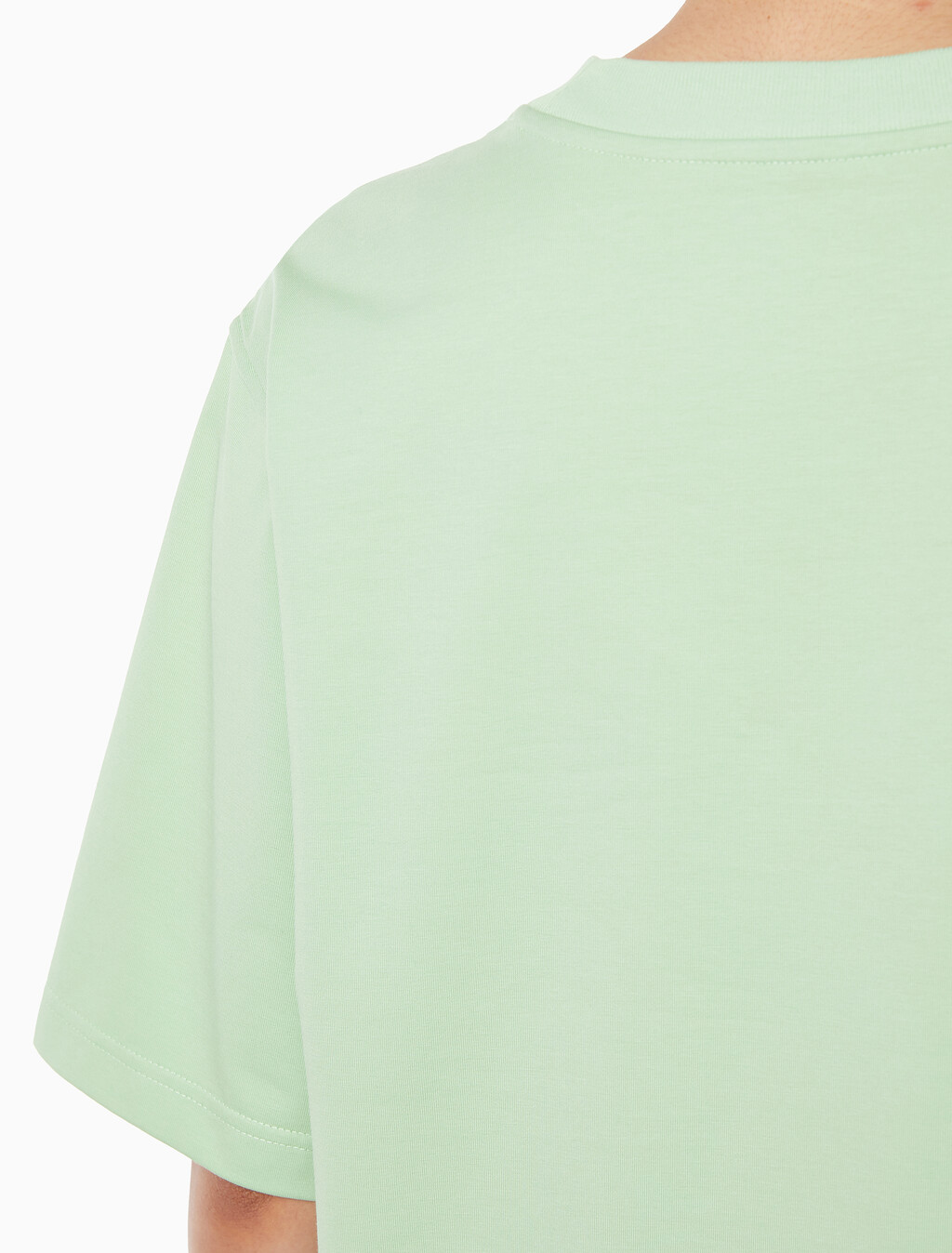 Buy 여성 쿨링 저지 릴렉스핏 반팔 티셔츠 in color NILE GREEN