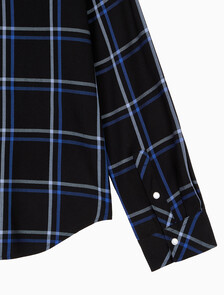 Buy 남성 플레이드 비스코스 이지 셔츠 in color BLACK