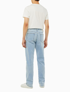 Buy 남성 90's 스트레이트핏 라이트블루 에코 쿨 데님 in color CHALKY BLUE