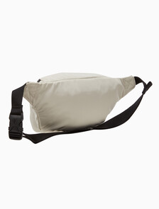 Buy 남성 CKJ 패커블 웨이스트백 in color BLACK