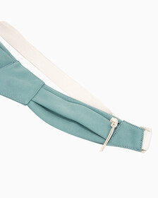 Buy 남녀공용 CK 스포츠 슬링백 in color ARCTIC