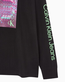 Buy 남성 하이퍼 리얼 랜드스케이프 긴팔 티셔츠 in color CK BLACK