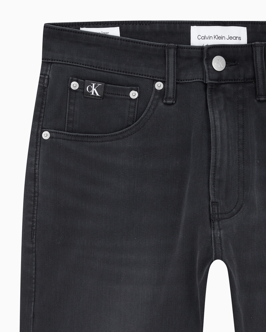 Buy 남성 모던 테이퍼핏 블랙 얼티밋 스트레치 데님 in color WASHED BLACK LOGO LACE