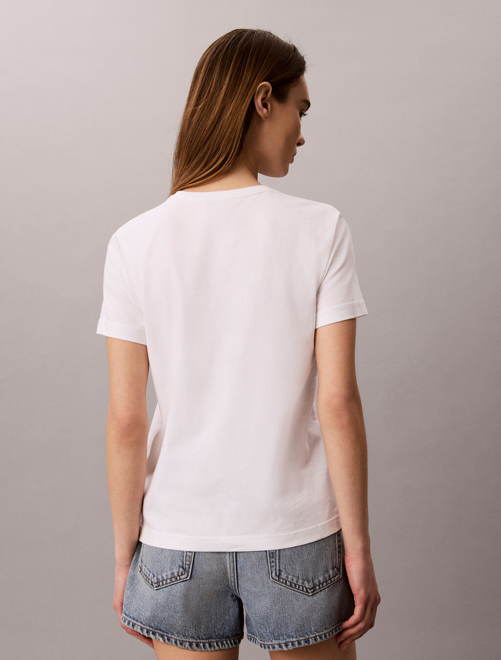 Buy 여성 모노그램 크루넥 티 in color BRILLIANT WHITE