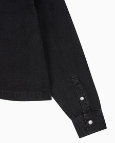 Buy 여성 크롭 대드 데님 셔츠 in color WASHED BLACK LOGO LACE