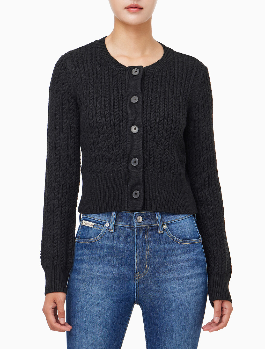 Buy 여성 크롭 케이블 가디건 in color CK BLACK