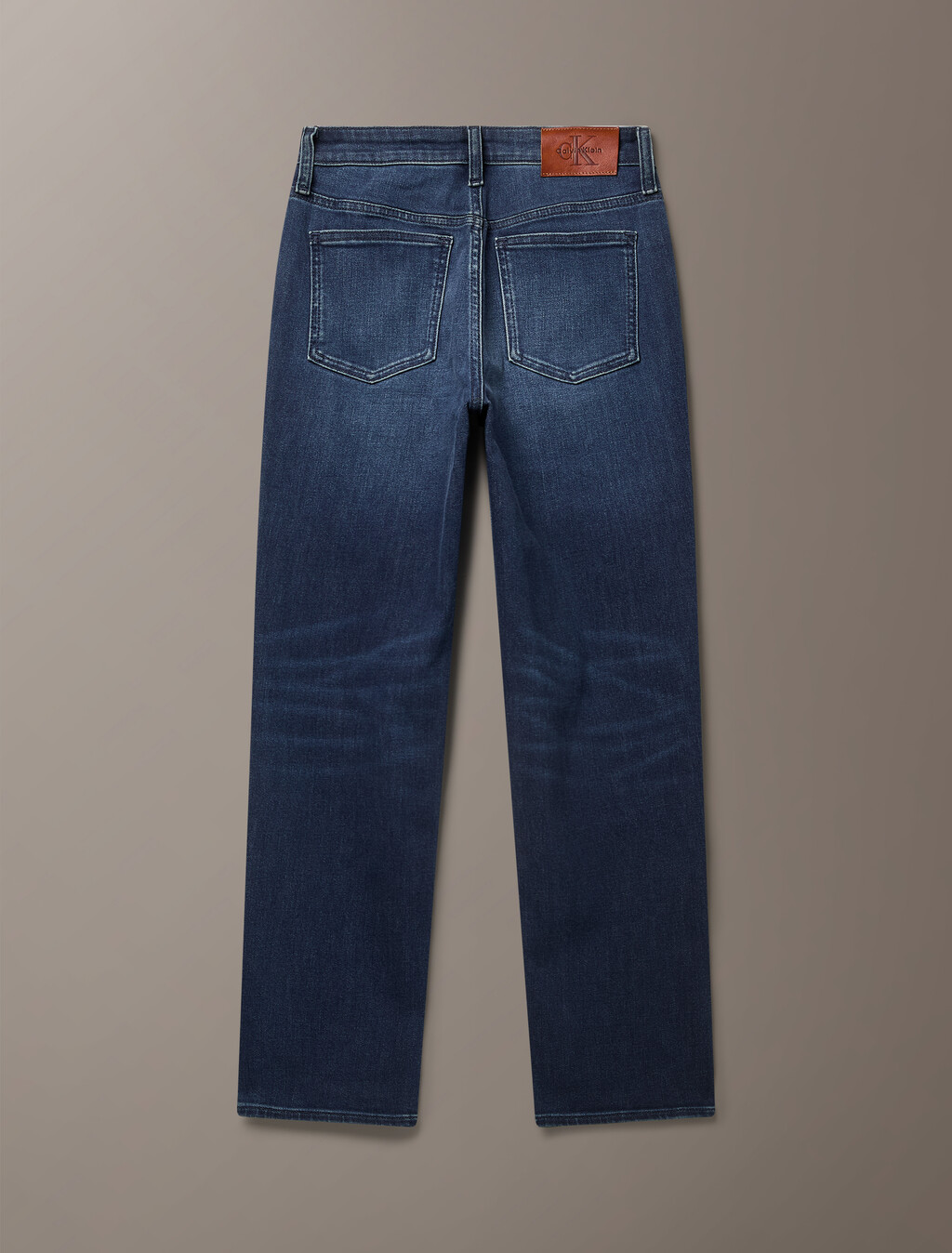 Buy 여성 슬림 스트레이트 다크블루 데님 in color Dark Wash