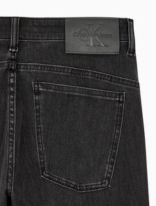 Buy 남성 바디핏 블랙 37.5 기능성 데님 in color WASHED BLACK LOGO LACE