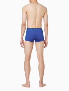 Buy 남성 마이크로 스트레치 3팩 로우 라이즈 트렁크 in color Navy/ Blue / Light Blue