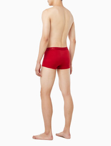 Buy 남성 CK 블랙 마이크로파이버 트렁크 in color Brown