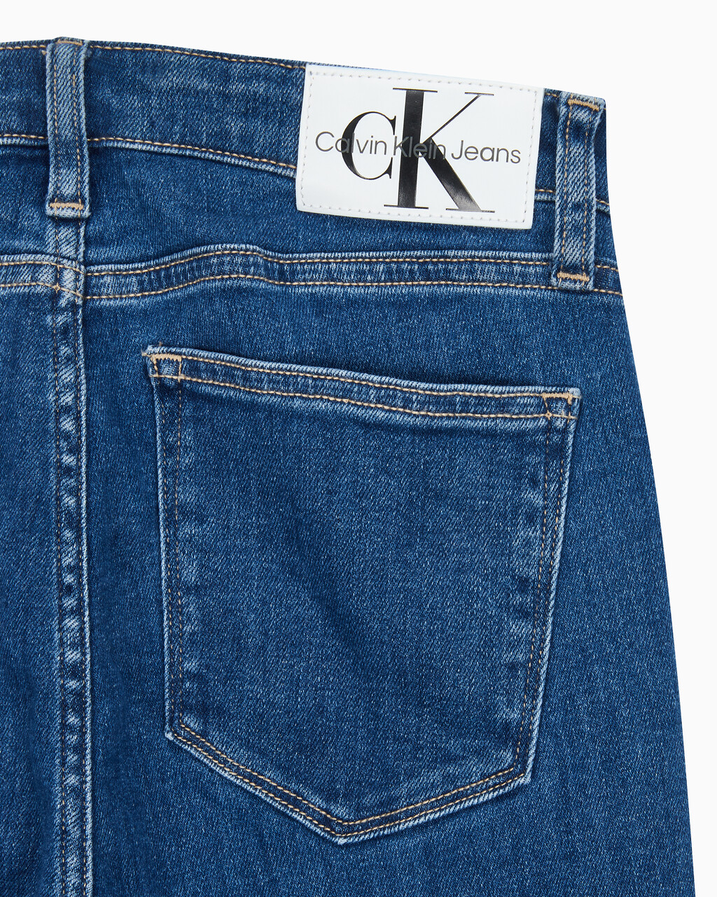 Buy 여성 플레어 핏  미드블루  데님 in color MID BLUE BACK EMBRO