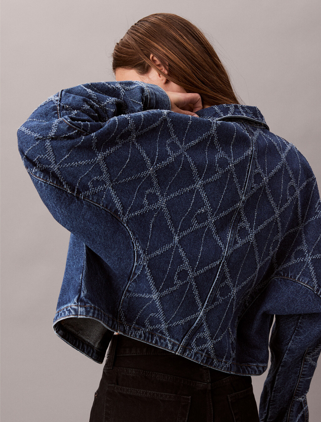 Buy 여성 AOP 로고 트러커 in color Blue