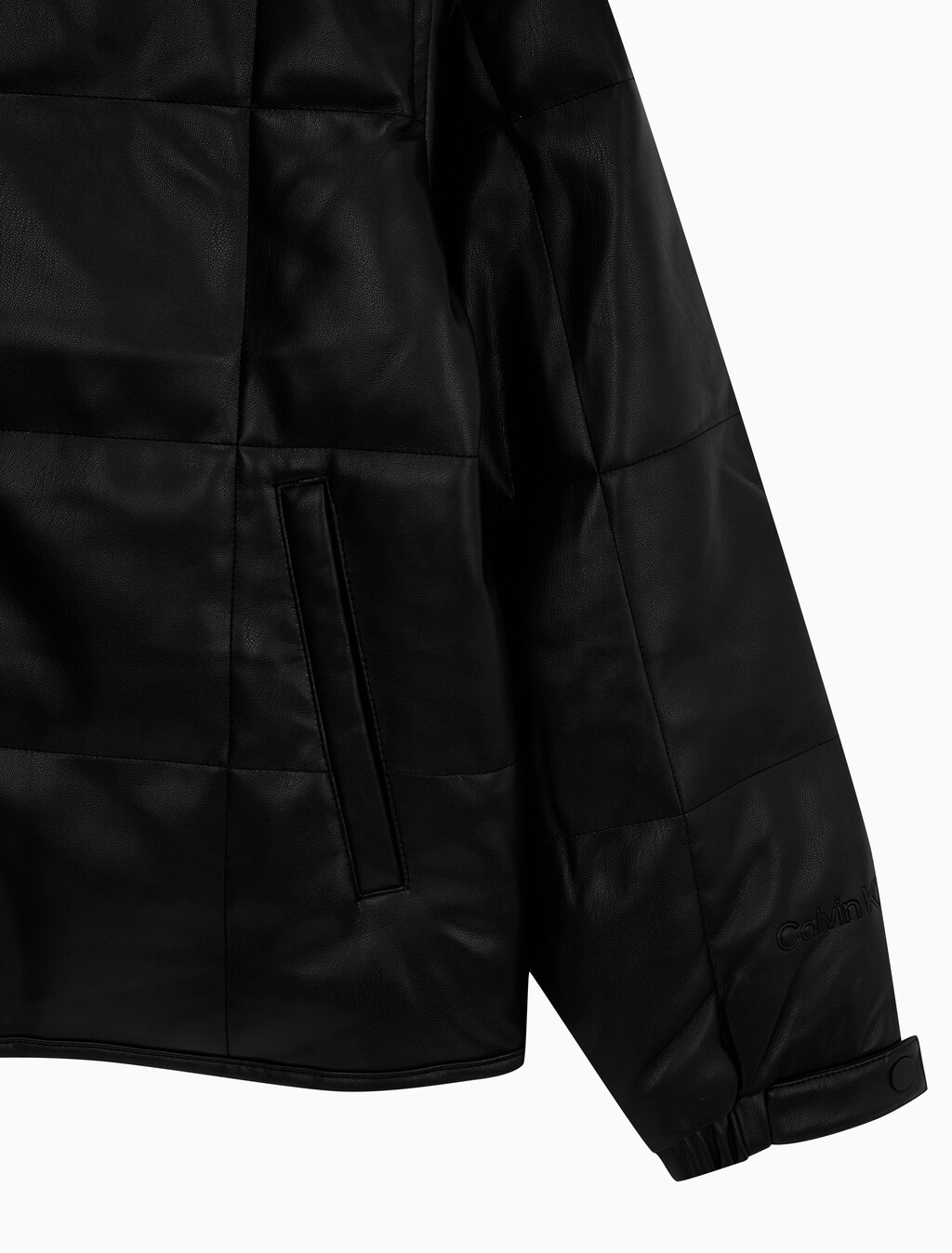 Buy 여성 폭스 레더 퀼팅 자켓 in color BLACK