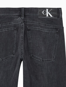 Buy 남성 바디핏 블랙 37.5 기능성 데님 in color WASHED BLACK LOGO LACE