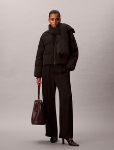 Buy 여성 스카프 숏 다움 in color BLACK