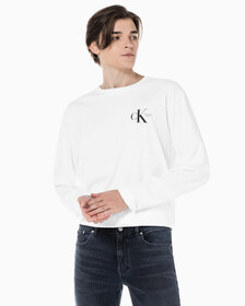 Buy 남녀공용  베이직 로고 긴팔 티셔츠 in color BRIGHT WHITE
