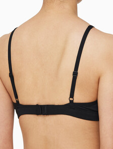 Buy 여성 클래식 컴포트 트라이앵글 브라 (H&E) in color BLACK