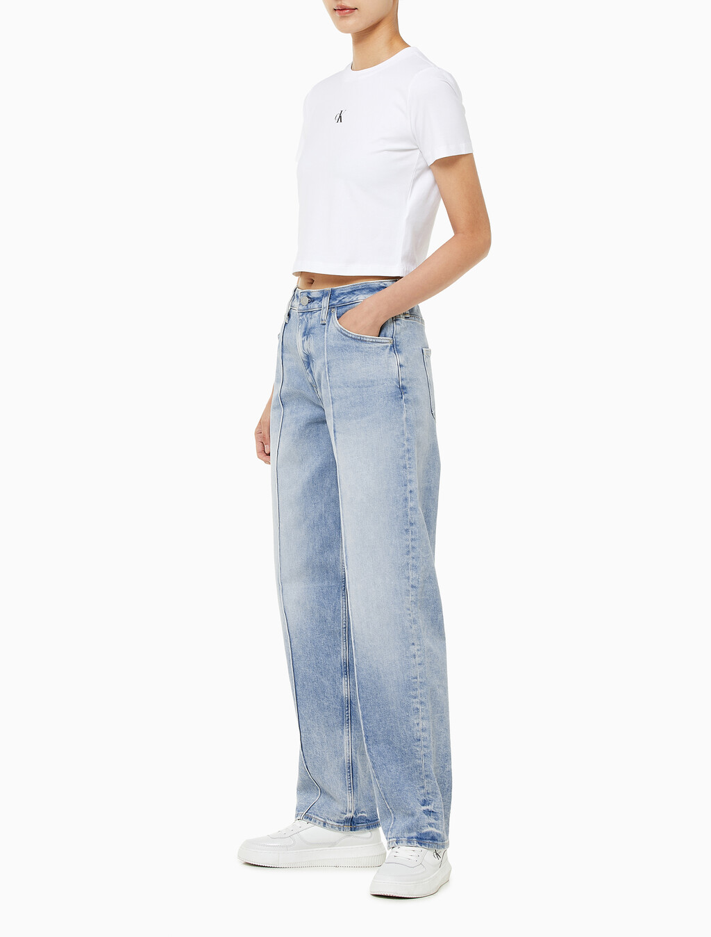 Buy 여성 90's 스트레이트핏 라이트블루 데님 in color CHALKY BLUE