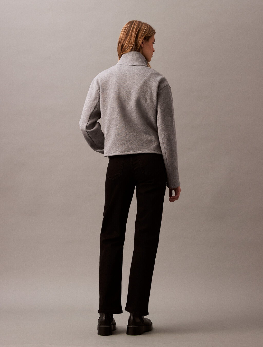 Buy 여성 롱슬리브 스페이서 하이넥 풀오버 in color MEDIUM GREY HEATHER