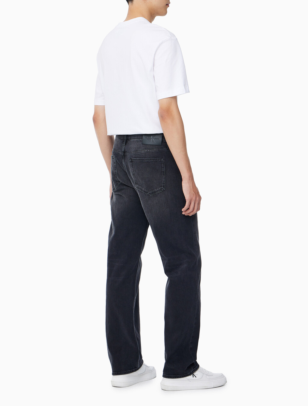 Buy 남성 90's 스트레이트핏 블랙 데님 in color WASHED BLACK LOGO LACE