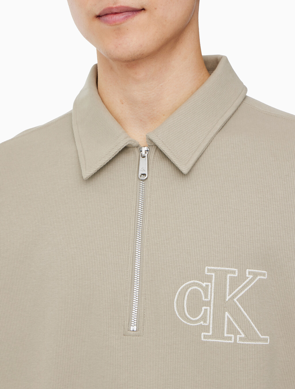 Buy 남성 더블 니트 로고 하프 집업 폴로 스웻셔츠 in color VINTAGE KHAKI