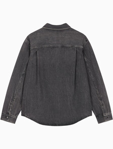 Buy 남성 오버핏 블랙 워시 데님 셔츠 in color BLACK FOG