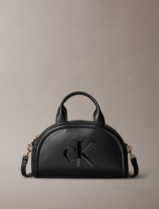 Buy 여성 볼드 CK 돔 크로스바디 in color BLACK