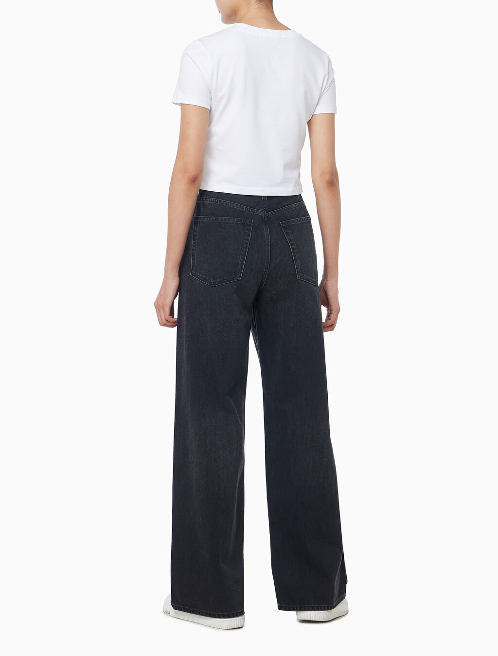 Buy 여성 와이드 레그핏 이브닝 블랙 팬츠 in color Black