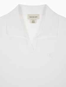 Buy 여성 슬림핏 브이넥 폴로 in color BRILLIANT WHITE