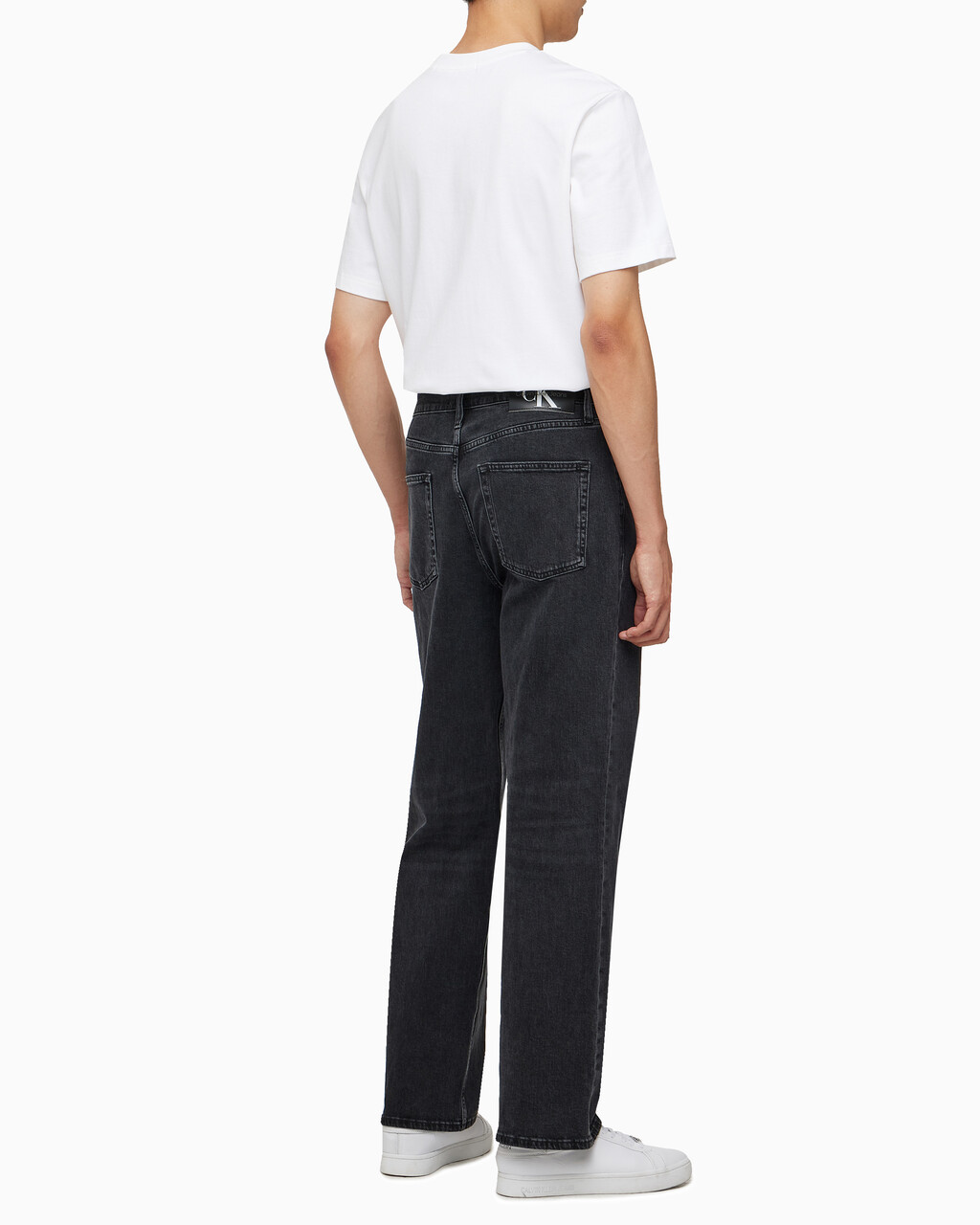 Buy 남성 뉴 와이드핏 블랙 데님 in color WASHED BLACK LOGO LACE