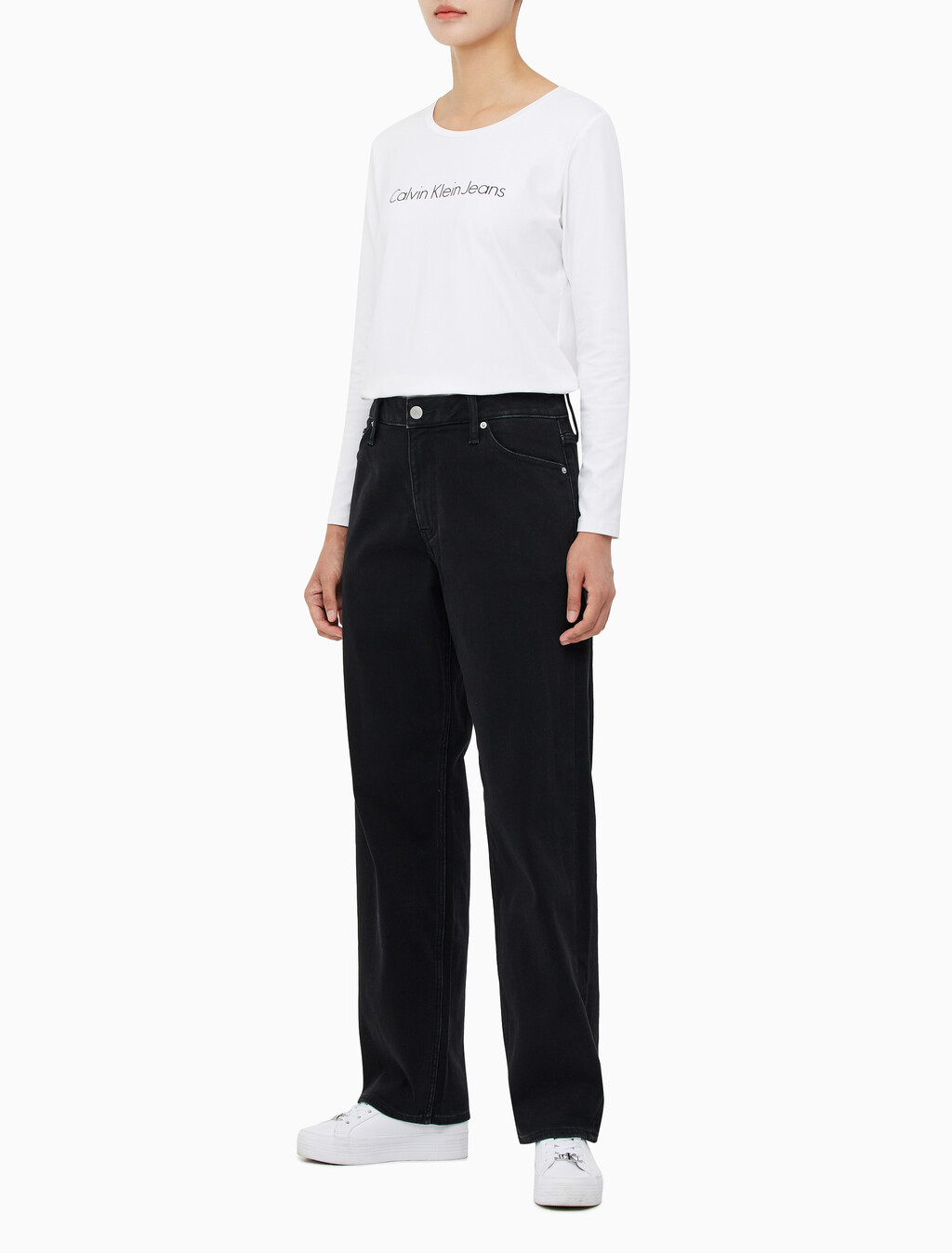 Buy 여성 90's 스트레이트핏 기모 블랙 데님 in color WASHED BLACK LOGO LACE