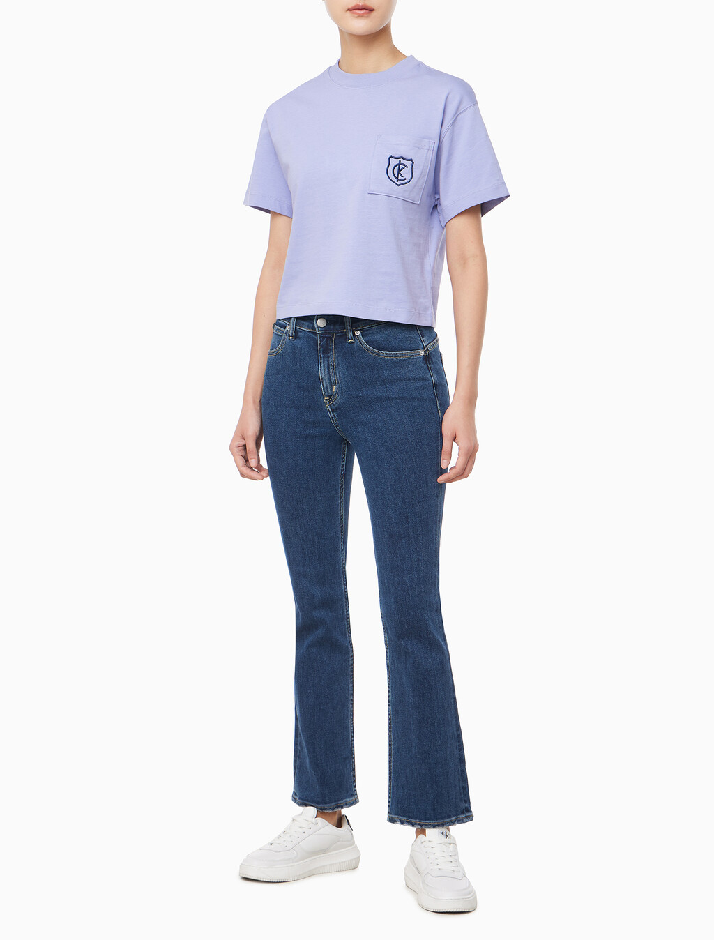 Buy 여성 박시 CK 크레스트 크롭 포켓 반팔 티셔츠 in color PERSIAN VIOLET