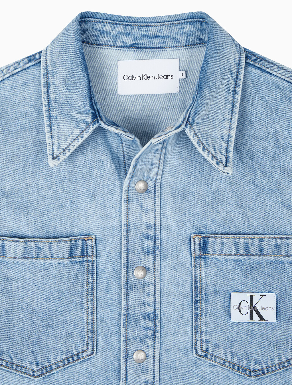 Buy 여성 오버사이즈 데님 셔츠 in color CHALKY BLUE
