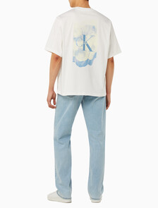 Buy 남성 릴렉스핏 그래픽 기능성 반팔 티셔츠 in color BRIGHT WHITE