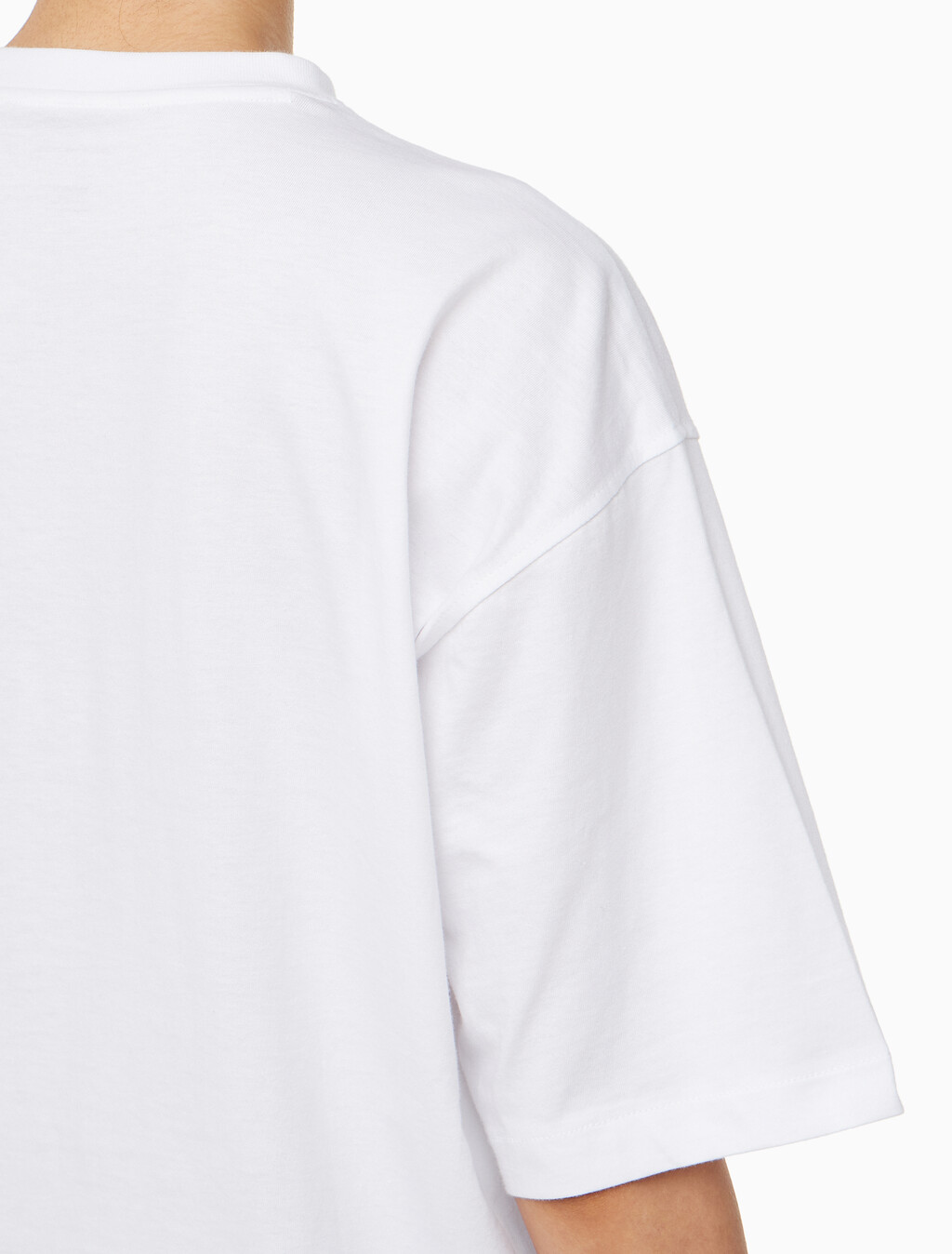 Buy 여성 CKJ 로고 반팔 티셔츠 in color BRILLIANT WHITE