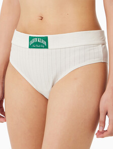 Buy 여성 헤리티지 애슬레틱 비키니 in color TOFU