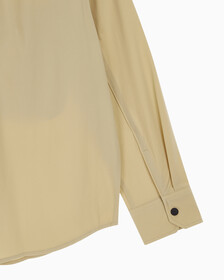 Buy 남성 오버사이즈핏 프리미엄 에센셜 집업 셔츠 in color TRAVERTINE
